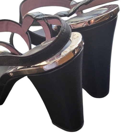 LOUIS VUITTON Black Leather/Suede Monogram Strap Shoes Size 40 - US 10 - Picture 7 of 10